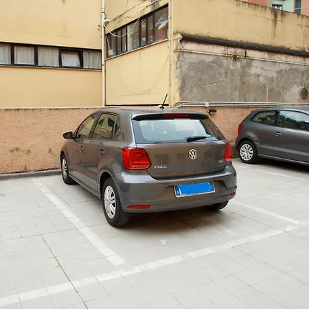 Ferienwohnung Sofia House With Private Parking Genua Exterior foto