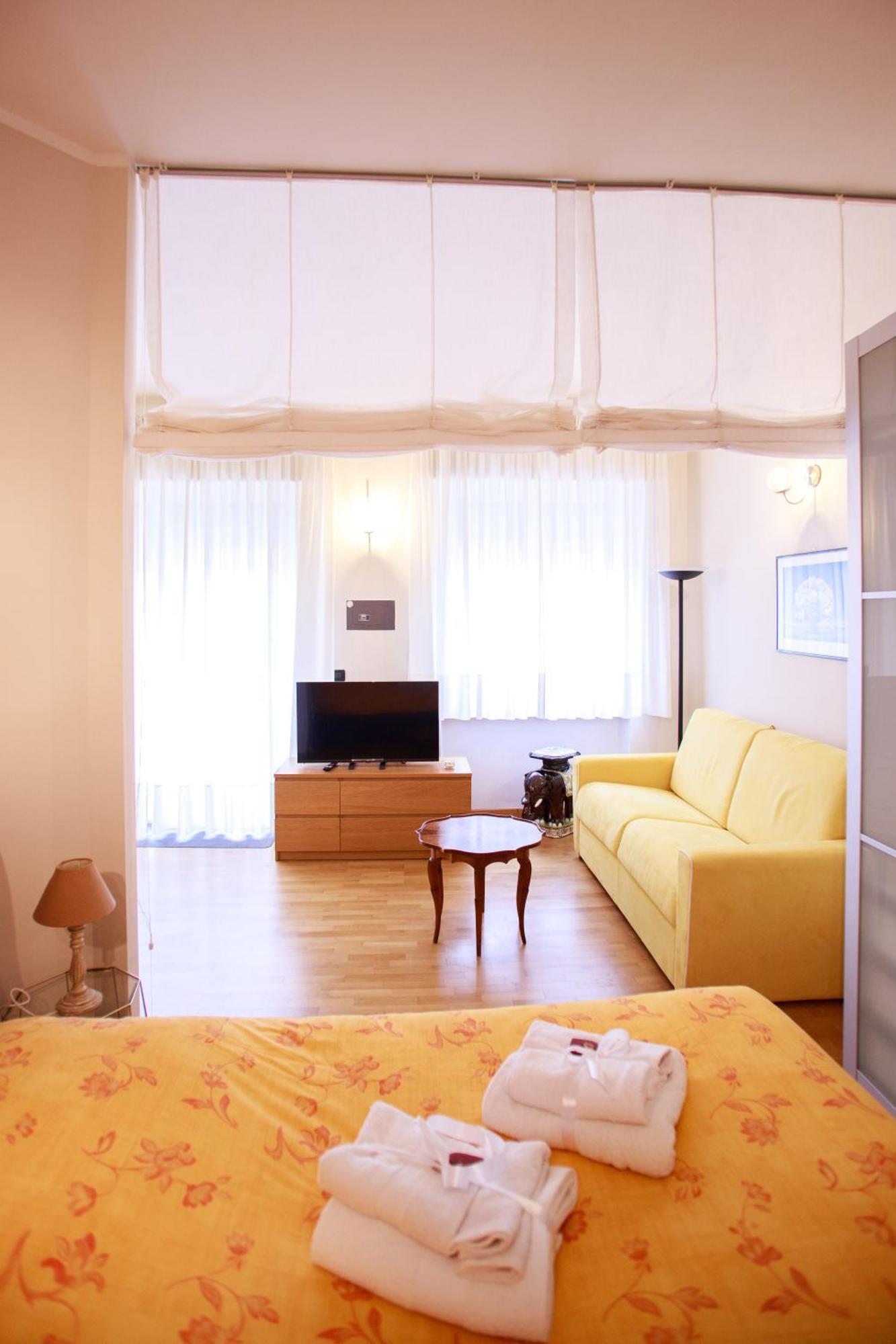 Sofia House With Private Parking Apartment *