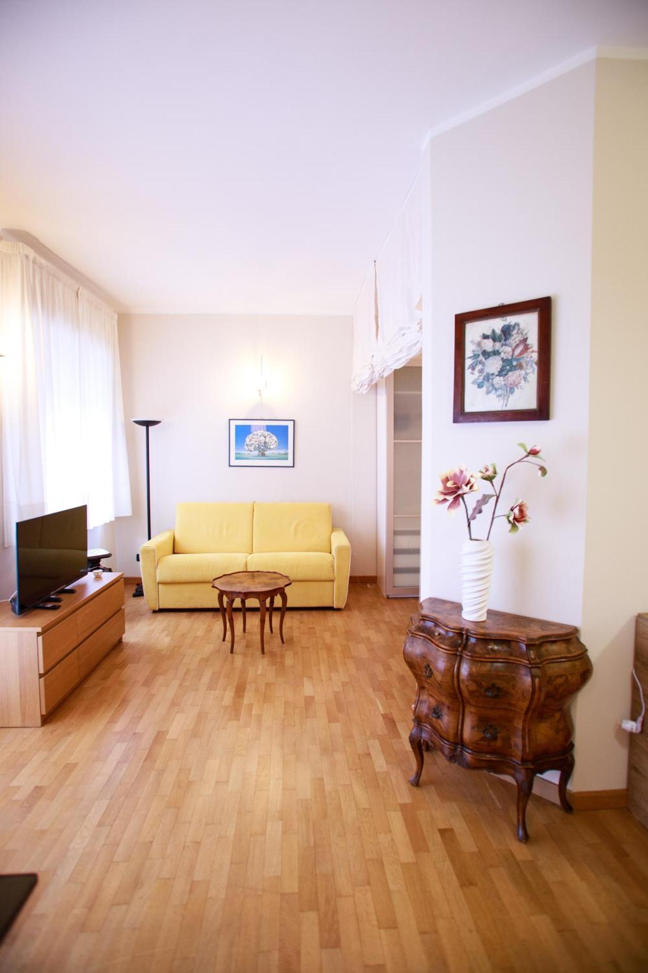 Sofia House With Private Parking Apartment